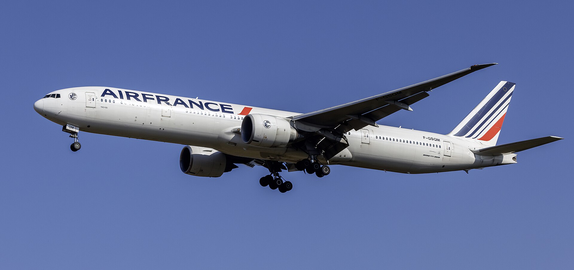 Air France aircraft (AF) — maskapai rute internasional, photo via Wikimedia Commons (Wikipedia summary)