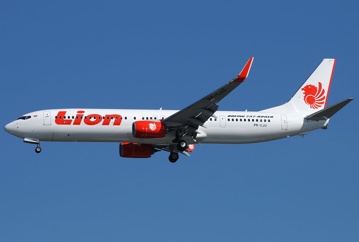 Lion Air aircraft (JT) — maskapai rute Umroh/Hajj Indonesia, photo via Wikimedia Commons (Wikipedia summary)