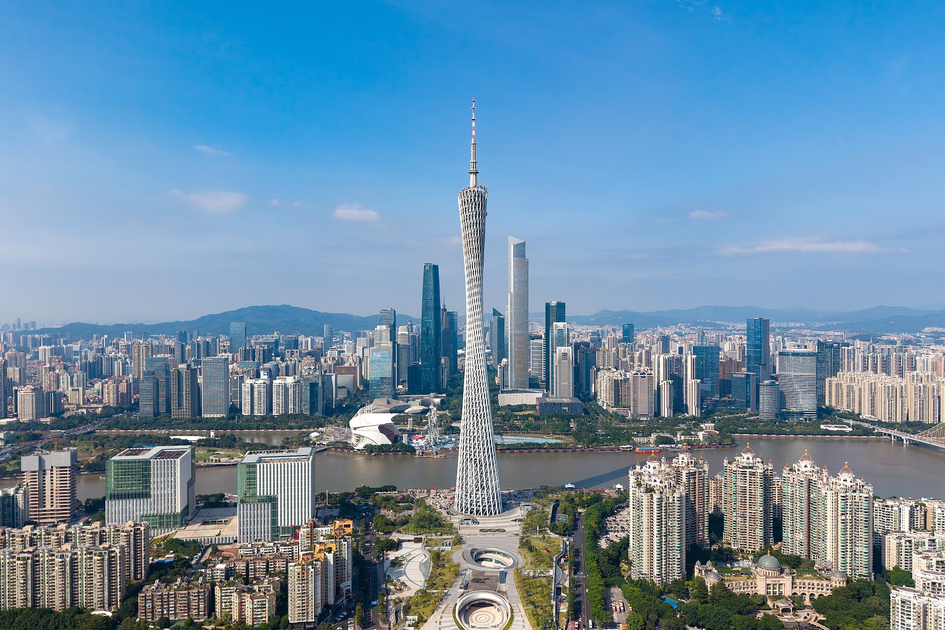 Guangzhou (CAN) — bandara internasional, photo via Wikimedia Commons (Wikipedia summary)